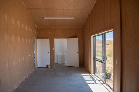 Photo of property in 14 Spicer Road, Cable Bay, 0420