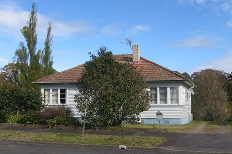 Photo of property in 50 Jellicoe Drive, Hamilton East, Hamilton, 3216