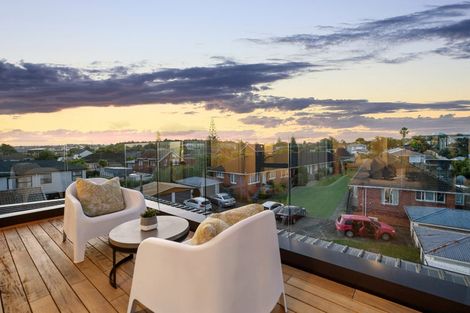 Photo of property in 13d Dominion Street, Takapuna, Auckland, 0622