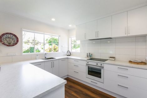 Photo of property in 8 Shortland Place, Havelock North, 4130