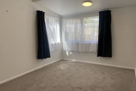 Photo of property in 10 Rondane Place, Tirohanga, Lower Hutt, 5010