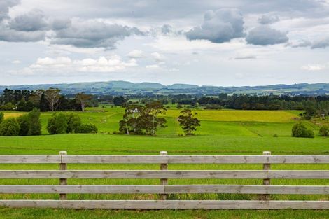 Photo of property in 59 Kahutara Road, Kahutara, 5771