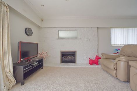 Photo of property in 1/7 Willis Street, Torbay, Auckland, 0630