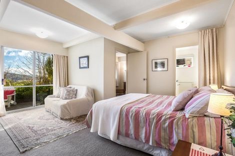 Photo of property in 4 Wilmshurst Place, Tawa, Wellington, 5028