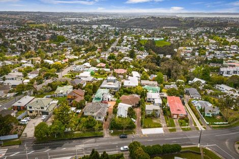 Photo of property in 85 Glengarry Road, Glen Eden, Auckland, 0602