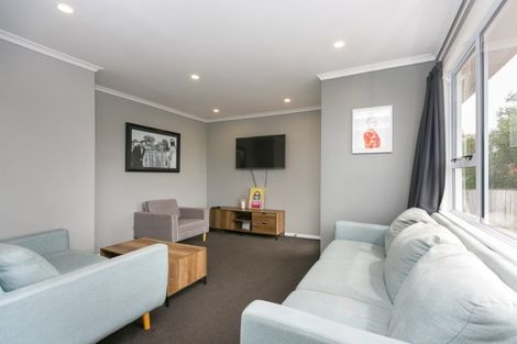 Photo of property in 12 Karaka Street, Merrilands, New Plymouth, 4312