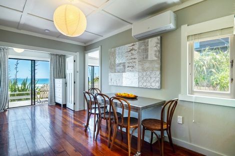 Photo of property in 20 Garden Road, Piha, 0772