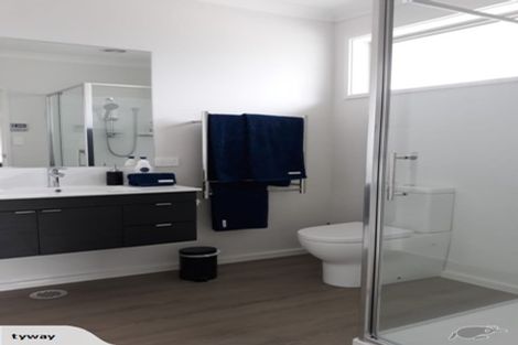 Photo of property in 61 Te Kio Crescent, Papamoa Beach, Papamoa, 3118