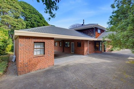 Photo of property in 10 Karaka Grove, Waikanae, 5036