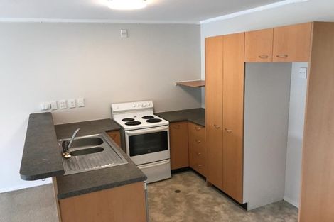 Photo of property in The Haven, 28/120 Beach Haven Road, Beach Haven, Auckland, 0626