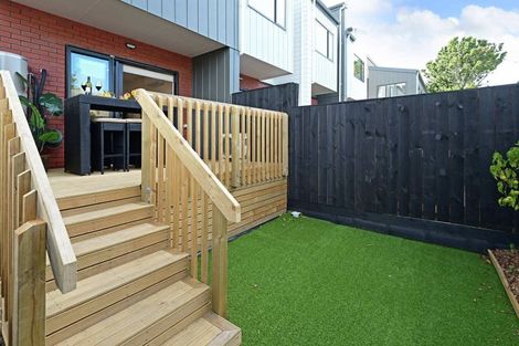 Photo of property in 19 Toanga Place, Mount Wellington, Auckland, 1062
