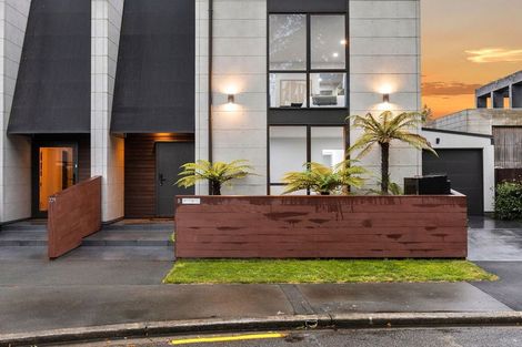 Photo of property in 329b Cambridge Terrace, Christchurch Central, Christchurch, 8013