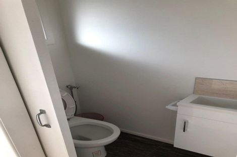 Photo of property in 2/34 Kitchener Road, Sandringham, Auckland, 1025