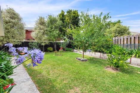 Photo of property in 1/149 Farquhar Road, Glendene, Auckland, 0602