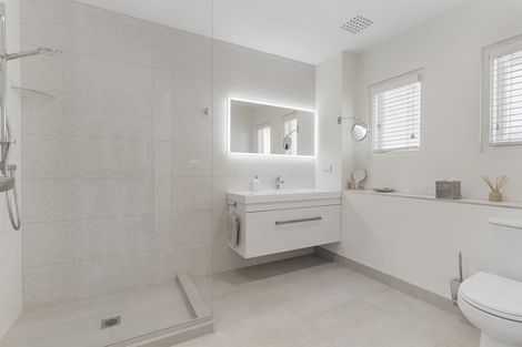 Photo of property in 32/34 Waiwera Place, Waiwera, Orewa, 0994