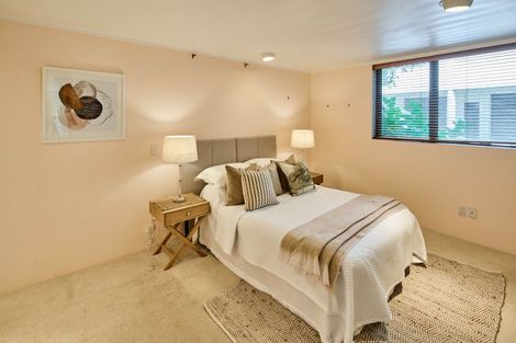 Photo of property in Highwic, 5/32 Hobson Street, Thorndon, Wellington, 6011