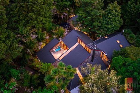 Photo of property in 14 Kingsclere Place, Goodwood Heights, Auckland, 2105