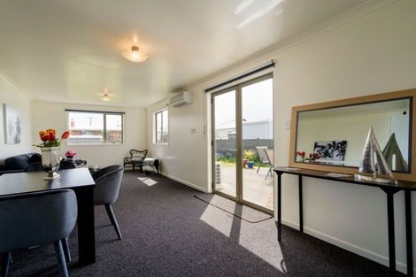 Photo of property in 272 Oxford Street, South Dunedin, Dunedin, 9012