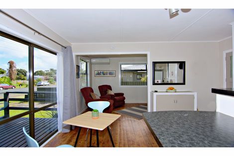 Photo of property in 18 Ronald Avenue, Glenbrook, Waiuku, 2681