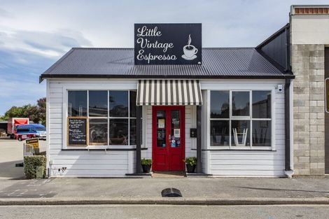 Photo of property in 70 Amberley Beach Road, Amberley, 7410