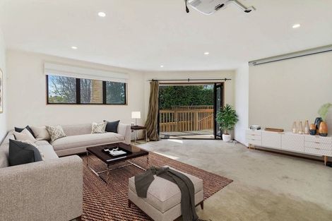 Photo of property in 90 Pah Road, Cockle Bay, Auckland, 2014