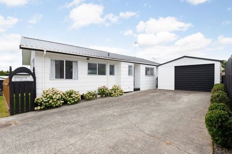 Photo of property in 8b Huia Avenue, Forest Lake, Hamilton, 3200
