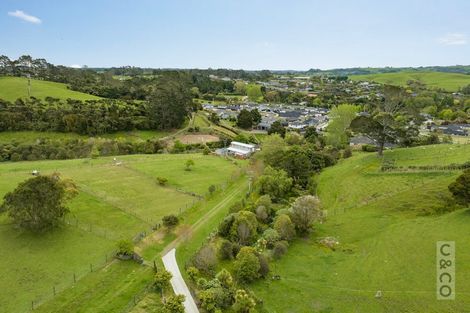 Photo of property in 25 School Road, Waimauku, 0881
