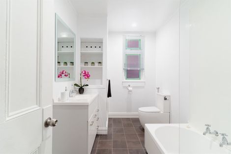 Photo of property in 25 Bathgate Street, South Dunedin, Dunedin, 9012