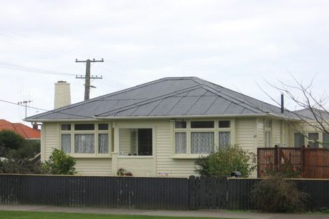Photo of property in 47 Weraroa Road, Levin, 5510