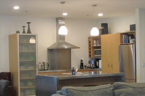 Photo of property in Stadium Garden Flats, 509/107 Thorndon Quay, Pipitea, Wellington, 6011