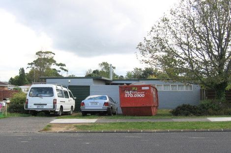 Photo of property in 55 Cardiff Road, Pakuranga, Auckland, 2010