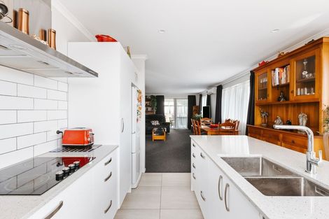 Photo of property in 30 Richardson Road, Omokoroa, 3114