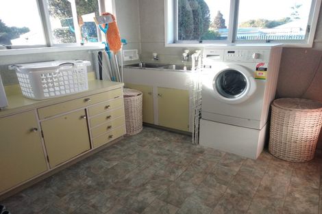 Photo of property in 36 Royston Street, Rosehill, Papakura, 2113