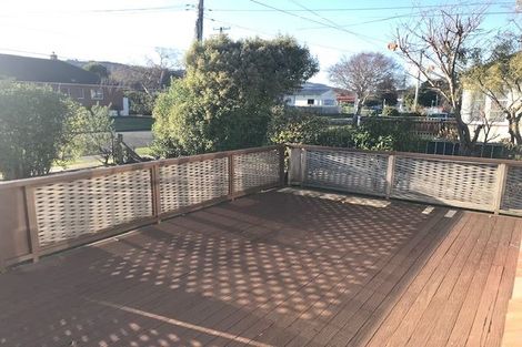 Photo of property in 28 Churton Crescent, Taita, Lower Hutt, 5011