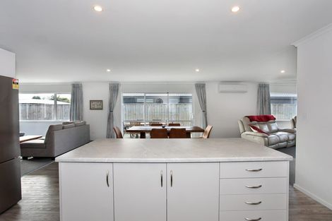 Photo of property in 28 Oldfield Lane, Marton, 4710