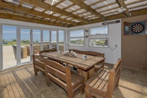 Photo of property in 14 Marine Parade South, Foxton Beach, Foxton, 4815