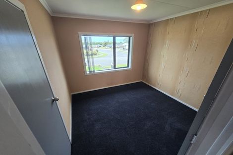 Photo of property in 83 Walker Crescent, East Gore, Gore, 9710