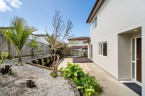 Photo of property in 16a Becroft Drive, Forrest Hill, Auckland, 0620