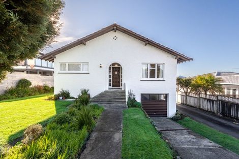Photo of property in 14 Nelson Street, Howick, Auckland, 2014
