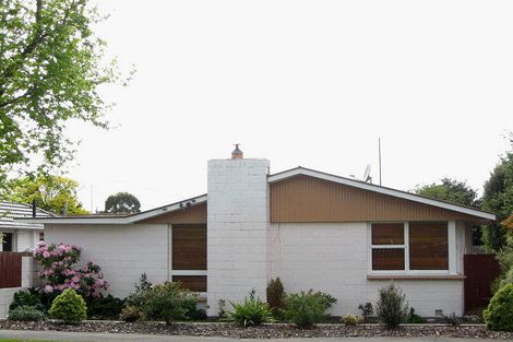 Photo of property in 228 Grimseys Road, Redwood, Christchurch, 8051