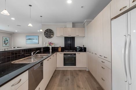Photo of property in 12/72e Devonport Road, Tauranga, 3110