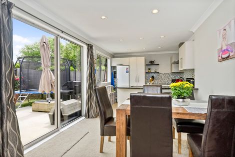 Photo of property in 2 Puriri Road, Pukekohe, 2120