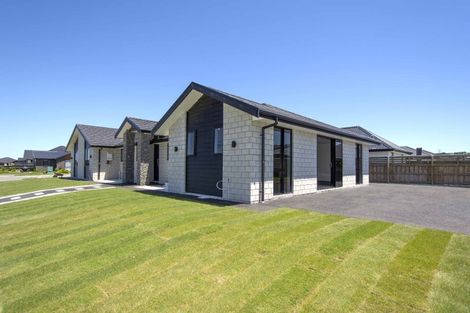 Photo of property in 32 Bill Harvey Drive, Halswell, Christchurch, 8025