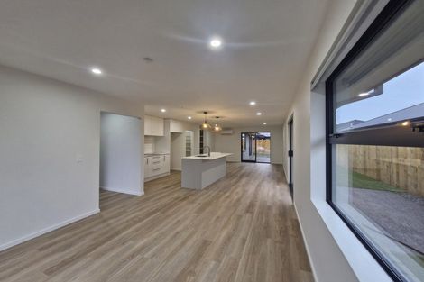 Photo of property in 124 Kennedys Bush Road, Halswell, Christchurch, 8025