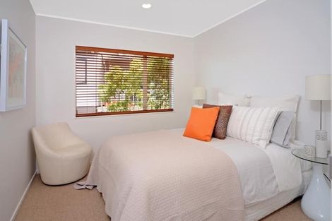 Photo of property in 1/1 Heathglen Place, Bayview, Auckland, 0629