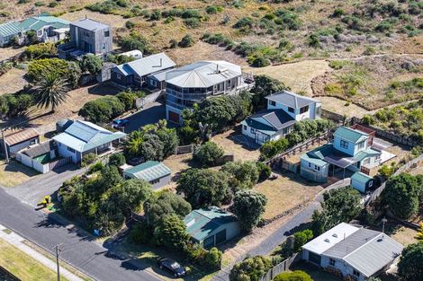 Photo of property in 105 Rua Avenue, Waitarere Beach, Levin, 5510