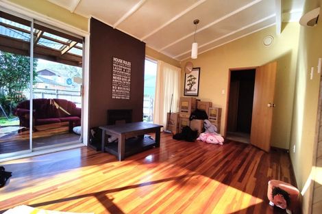 Photo of property in 8 Archmillen Avenue, Pakuranga Heights, Auckland, 2010