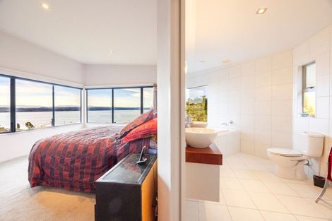 Photo of property in 4b Seapoint Road, Bluff Hill, Napier, 4110