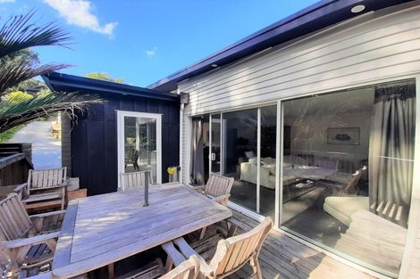Photo of property in 18a Anakiwa Place, Milford, Auckland, 0620