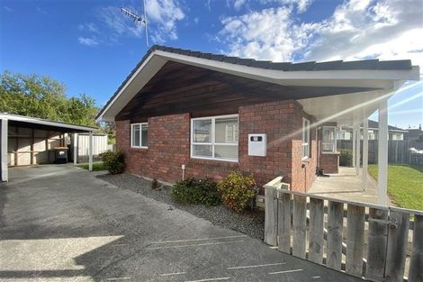 Photo of property in 3 Gibson Court, Roslyn, Palmerston North, 4414